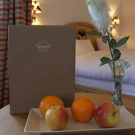 Отель Caprice -