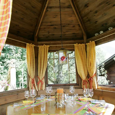 Отель Caprice - 3*