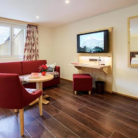 Caprice - 3* Γκρίντελβαλντ