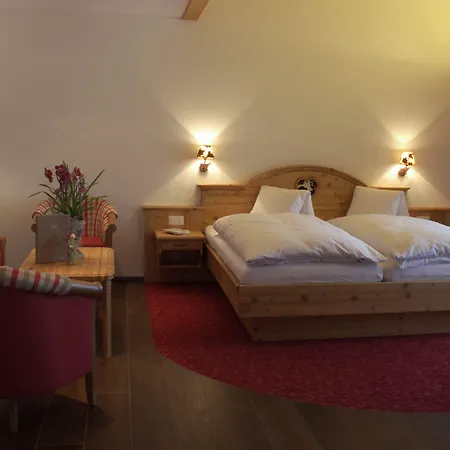 Caprice - 3* Γκρίντελβαλντ